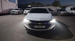Chevrolet Malibu 2022 года за 10 000 000 тг. в Астана