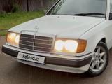 Mercedes-Benz E 230 1992 годаүшін1 400 000 тг. в Алматы – фото 2