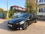 Hyundai Elantra 2021 годаүшін7 300 000 тг. в Алматы – фото 2