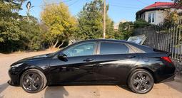 Hyundai Elantra 2021 года за 7 300 000 тг. в Алматы – фото 3