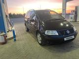 Volkswagen Sharan 2002 годаүшін3 300 000 тг. в Уральск – фото 5