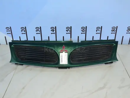 Решетка радиатора Mitsubishi Carisma за 20 000 тг. в Тараз