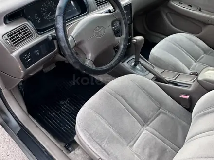 Toyota Camry 1999 года за 3 300 000 тг. в Алматы – фото 10