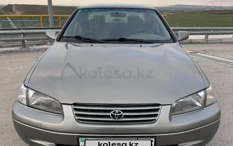 Toyota Camry 1999 годаүшін3 300 000 тг. в Алматы