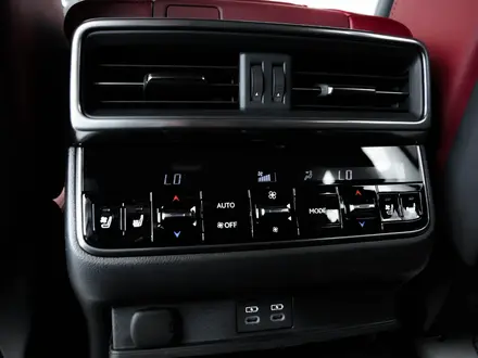 Lexus LX 600 Luxury 2026 года за 83 710 800 тг. в Актау – фото 24