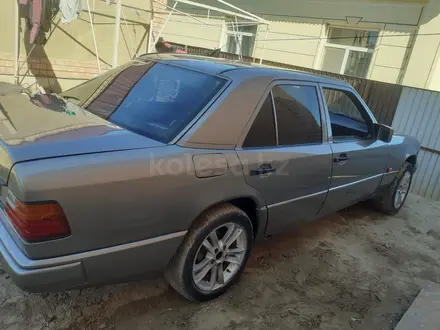 Mercedes-Benz E 260 1992 года за 1 400 000 тг. в Кызылорда – фото 3