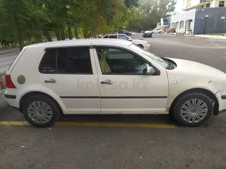 Volkswagen Golf 2001 года за 2 165 652 тг. в Астана – фото 4