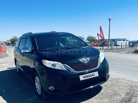 Toyota Sienna 2010 года за 10 000 000 тг. в Атырау