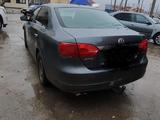 Volkswagen Jetta 2012 года за 1 000 000 тг. в Атырау