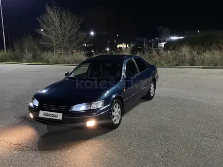 Toyota Camry 1998 года за 3 900 000 тг. в Алматы – фото 4