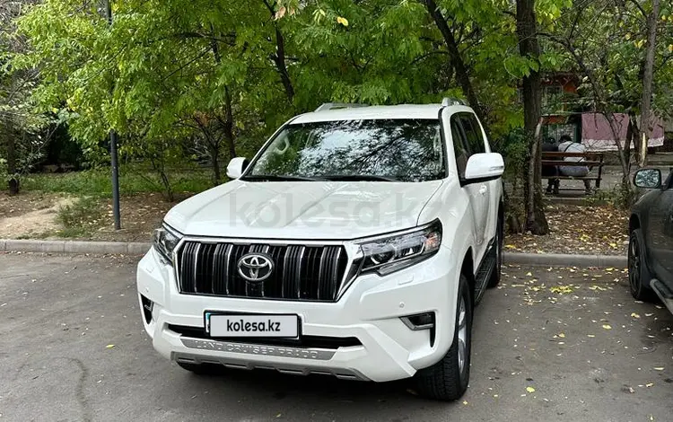 Toyota Land Cruiser Prado 2022 года за 31 000 000 тг. в Алматы