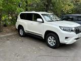 Toyota Land Cruiser Prado 2022 года за 31 000 000 тг. в Алматы – фото 2