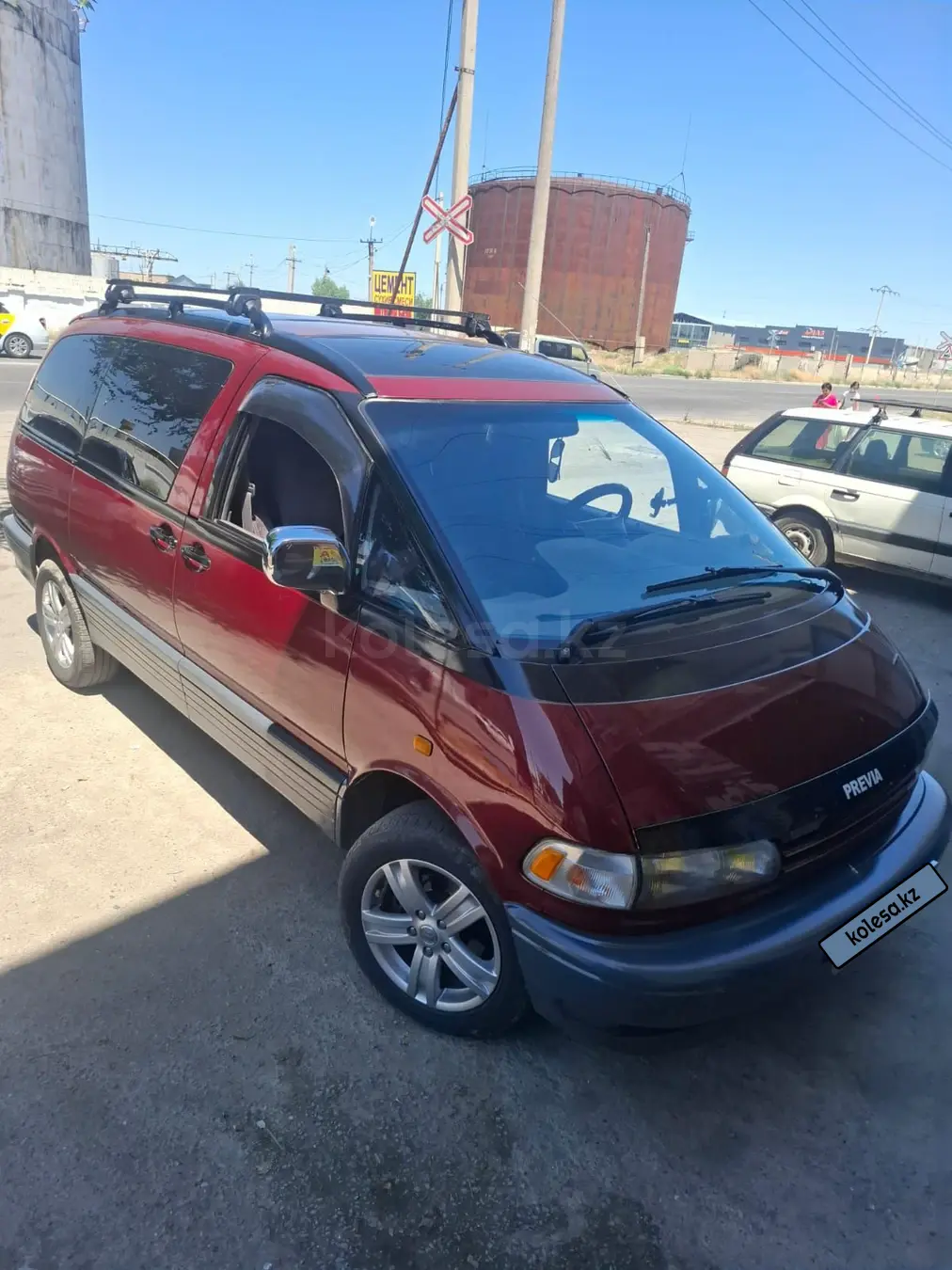 Toyota Previa, 1991