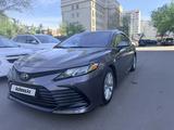 Toyota Camry 2022 года за 11 000 000 тг. в Астана