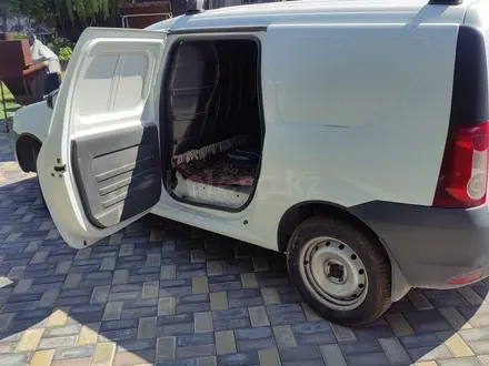 ВАЗ (Lada) Largus (фургон) 2017 года за 4 500 000 тг. в Алматы – фото 4