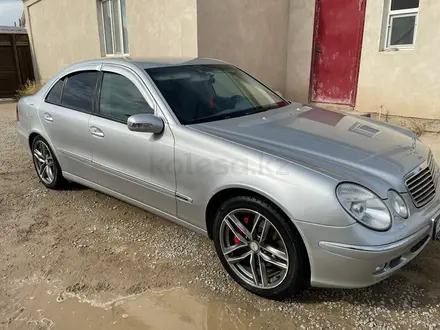 Mercedes-Benz E 320 2002 года за 6 000 000 тг. в Кызылорда – фото 4