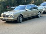 Mercedes-Benz E 55 AMG 1999 года за 1 700 000 тг. в Уральск – фото 2