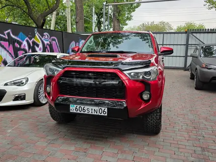 Toyota 4Runner 2014 года за 17 300 000 тг. в Алматы