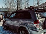 Toyota RAV4 2003 года за 6 150 000 тг. в Актобе – фото 2