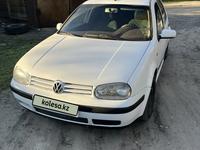 Volkswagen Golf 1999 года за 2 400 000 тг. в Семей