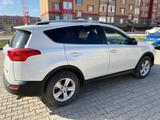 Toyota RAV4 2013 года за 9 500 000 тг. в Актобе – фото 4