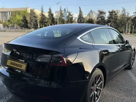 Tesla Model 3 2020 года за 10 400 000 тг. в Алматы – фото 3