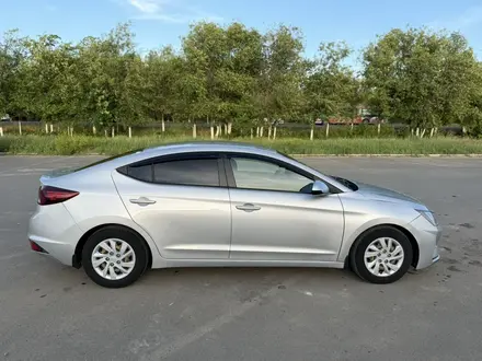 Hyundai Elantra 2019 года за 4 500 000 тг. в Уральск – фото 4