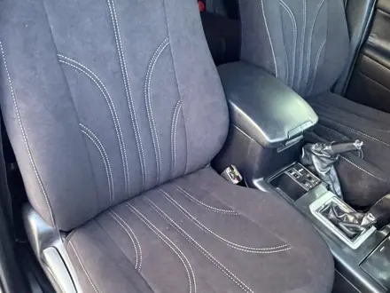 Toyota Land Cruiser Prado 2015 года за 17 200 000 тг. в Актобе – фото 15