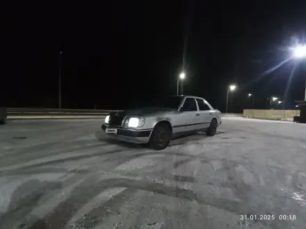 Mercedes-Benz E 230 1988 года за 550 000 тг. в Шымкент – фото 8
