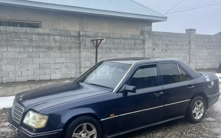 Mercedes-Benz E 220 1995 годаүшін1 450 000 тг. в Тараз