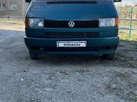 Volkswagen Multivan 1993 годаүшін3 000 000 тг. в Караганда