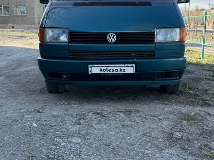 Volkswagen Multivan 1993 года за 3 000 000 тг. в Караганда
