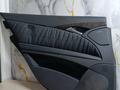Обшивка двери левая Mercedes W211 за 33 000 тг. в Алматы