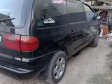 Volkswagen Sharan 1996 года за 1 500 000 тг. в Кызылорда – фото 2