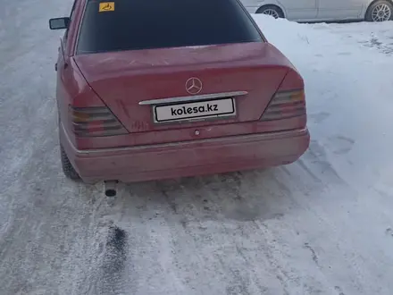 Mercedes-Benz E 200 1993 года за 1 800 000 тг. в Алматы – фото 5
