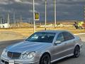 Mercedes-Benz E 320 2004 годаүшін4 700 000 тг. в Актау – фото 15