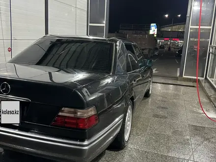 Mercedes-Benz E 280 1994 года за 2 450 000 тг. в Астана – фото 6