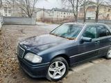Mercedes-Benz C 200 1994 года за 550 000 тг. в Караганда – фото 5