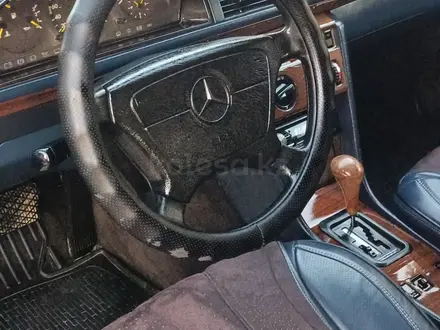 Mercedes-Benz E 220 1990 года за 1 600 000 тг. в Алматы – фото 10