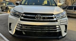 Toyota Highlander 2015 года за 11 100 000 тг. в Караганда