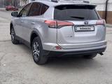 Toyota RAV4 2017 года за 11 500 000 тг. в Атырау – фото 3