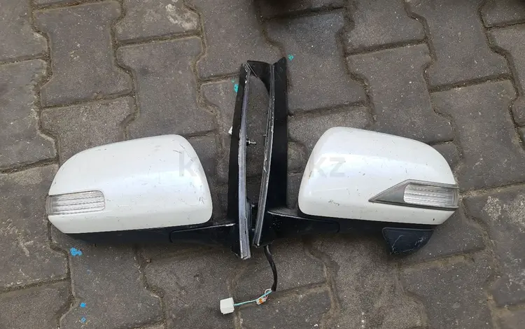 Зеркало для Toyota Estima за 10 000 тг. в Алматы