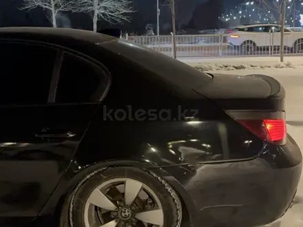 BMW 530 2006 года за 5 600 000 тг. в Астана – фото 4