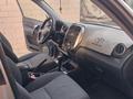 Toyota RAV4 2005 года за 6 000 000 тг. в Актобе – фото 37