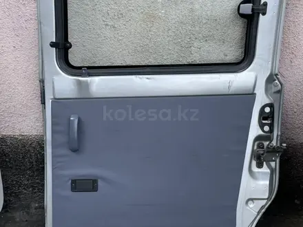 Замок задней двери правый левый SR50 за 20 000 тг. в Талдыкорган – фото 2