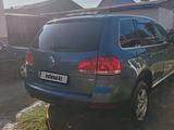 Volkswagen Touareg 2004 года за 4 800 000 тг. в Алматы – фото 3