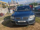 Volkswagen Touareg 2004 года за 4 800 000 тг. в Алматы – фото 4