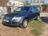 Volkswagen Touareg 2004 года за 4 800 000 тг. в Алматы – фото 5