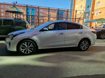 Kia Rio 2021 года за 8 750 000 тг. в Караганда