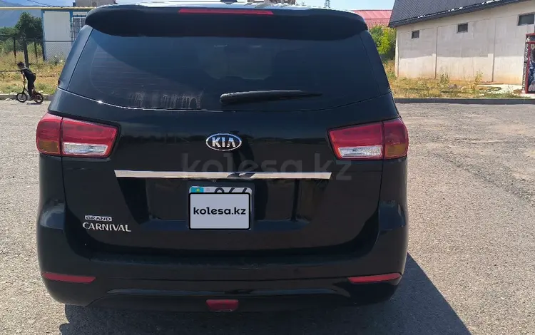 Kia Carnival 2015 года за 11 800 000 тг. в Алматы